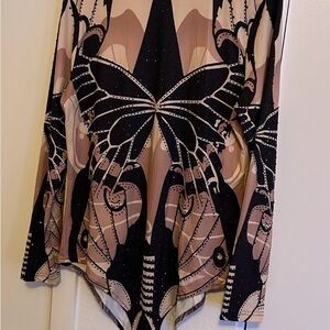 Black and Tan Graphic Bodysuit with 3/4 Flutter Sleeves